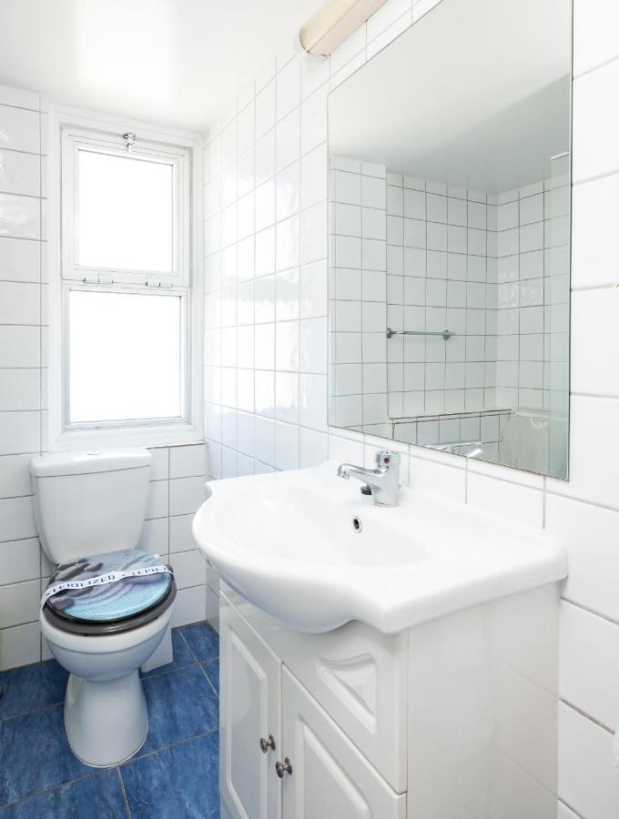 Apollon Sea View Beachfront Ap 302 Ларнака Екстериор снимка